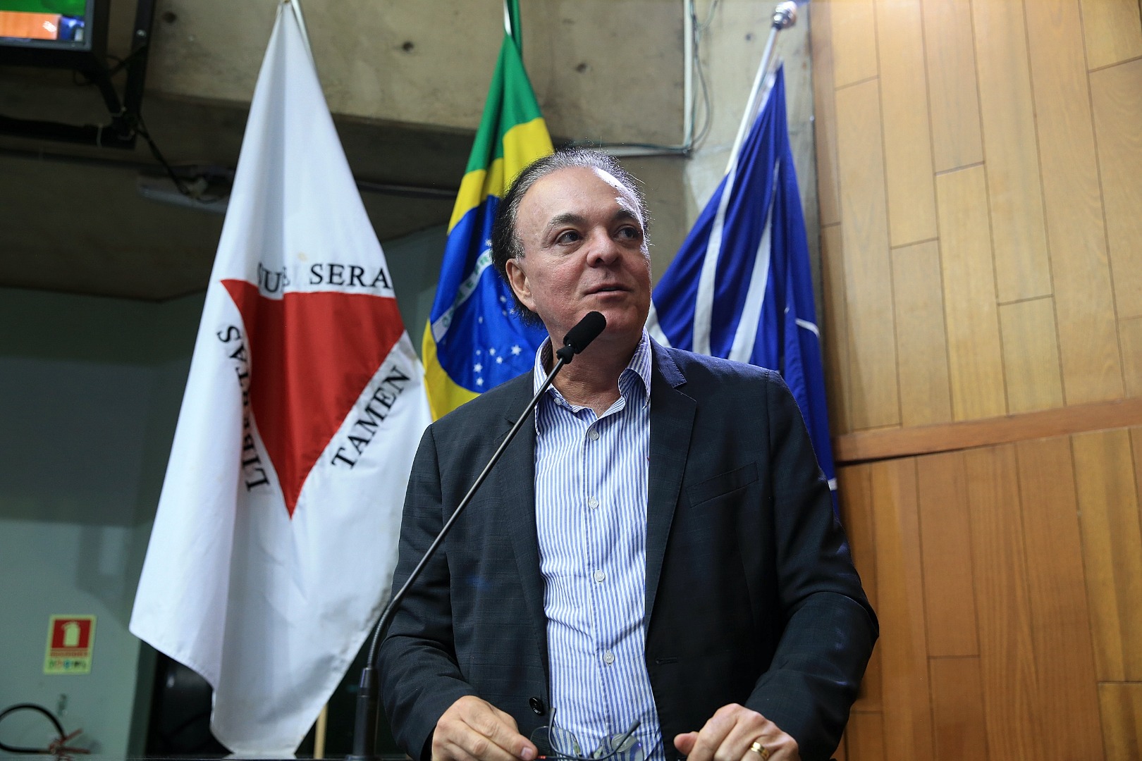 b 0015.JPG