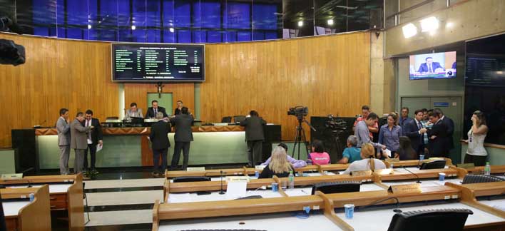 plenario-15-03-17-dg.jpg