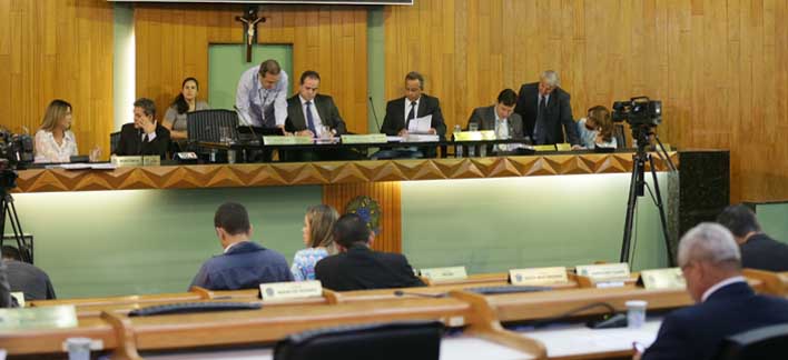 plenario-10-02-17.jpg