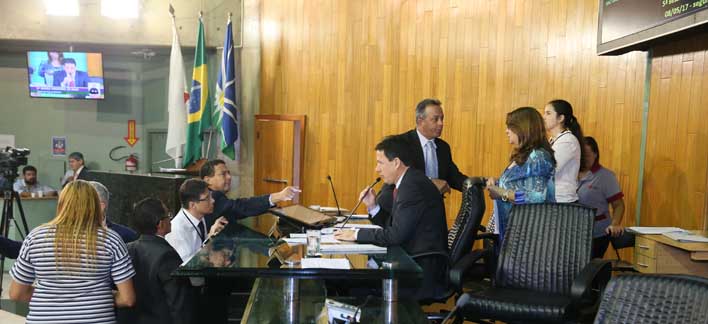 plenario-17-05-09-dg.jpg