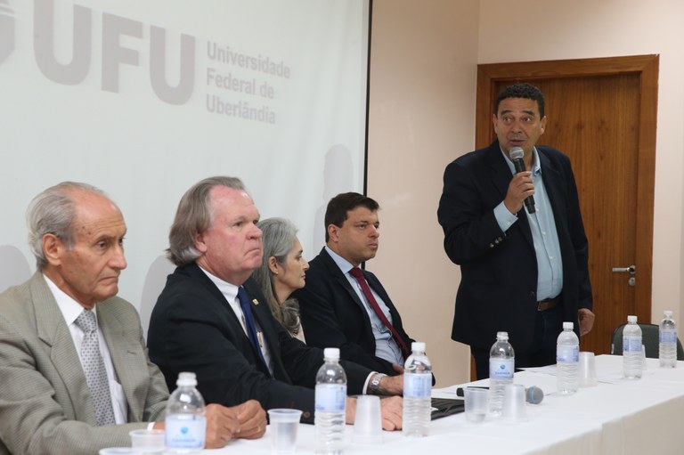 ufu-1.jpg